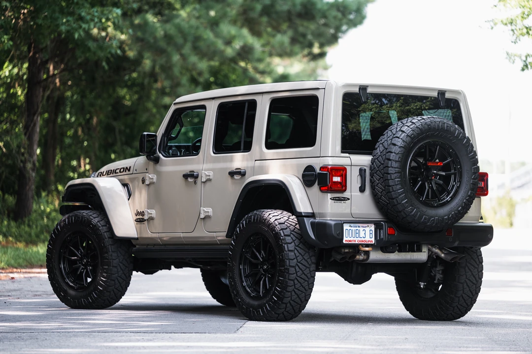 2022 Jeep JL Wrangler - Image 8 of 31