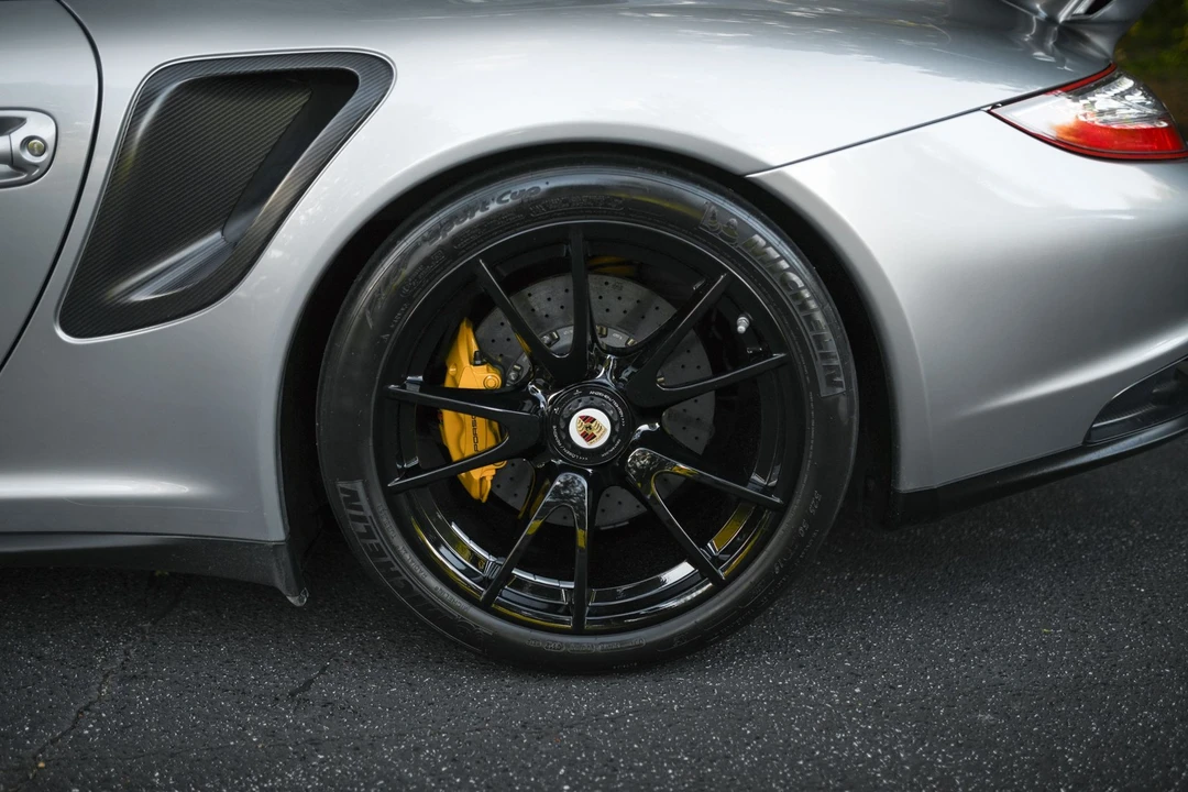 2011 Porsche 997 GT2 - Image 9 of 31