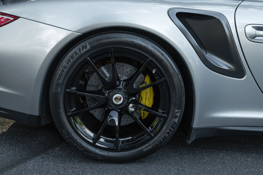 2011 Porsche 997 GT2 - Image 12 of 31