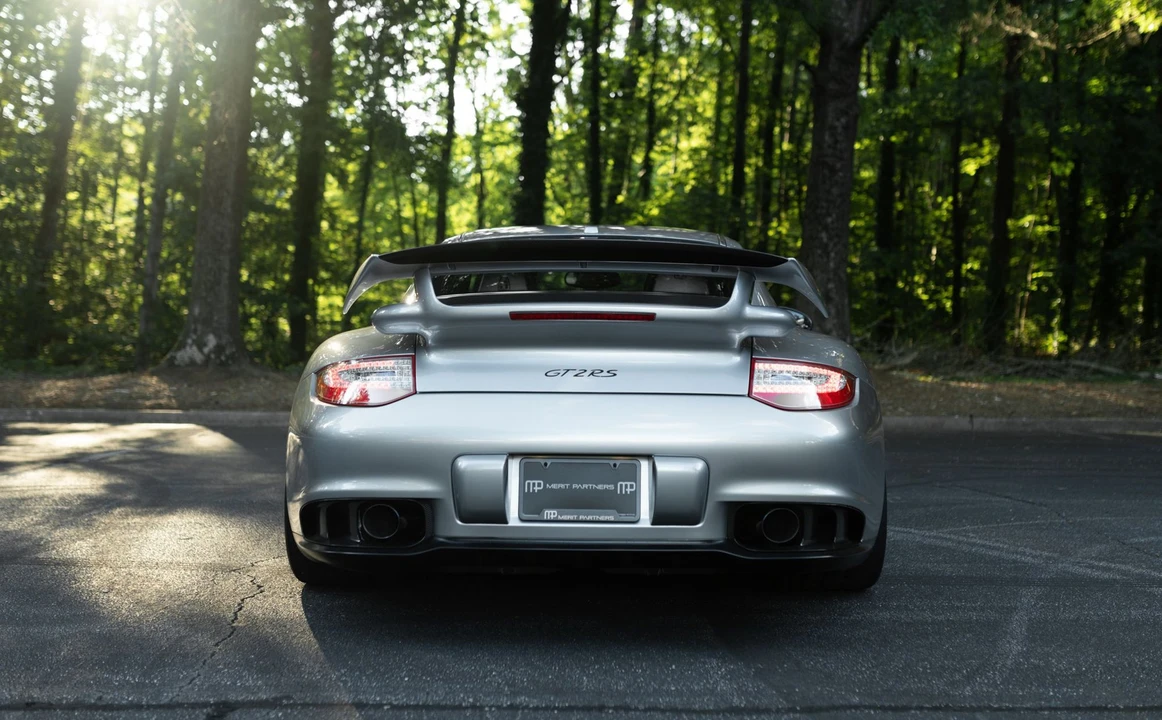 2011 Porsche 997 GT2 - Image 8 of 31