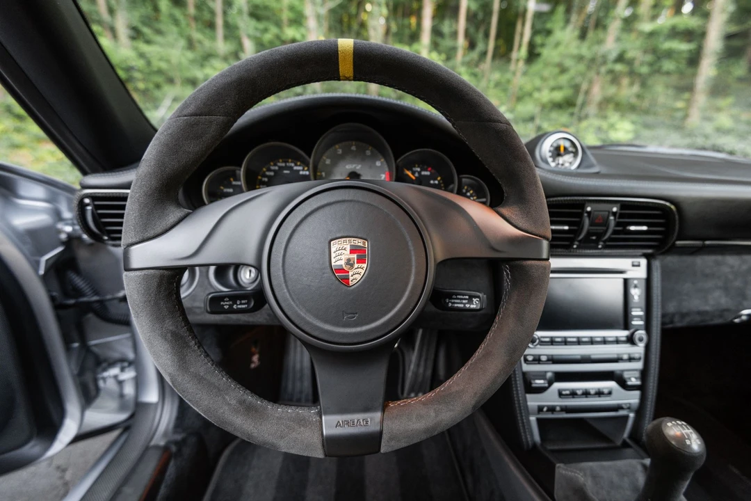 2011 Porsche 997 GT2 - Image 17 of 31