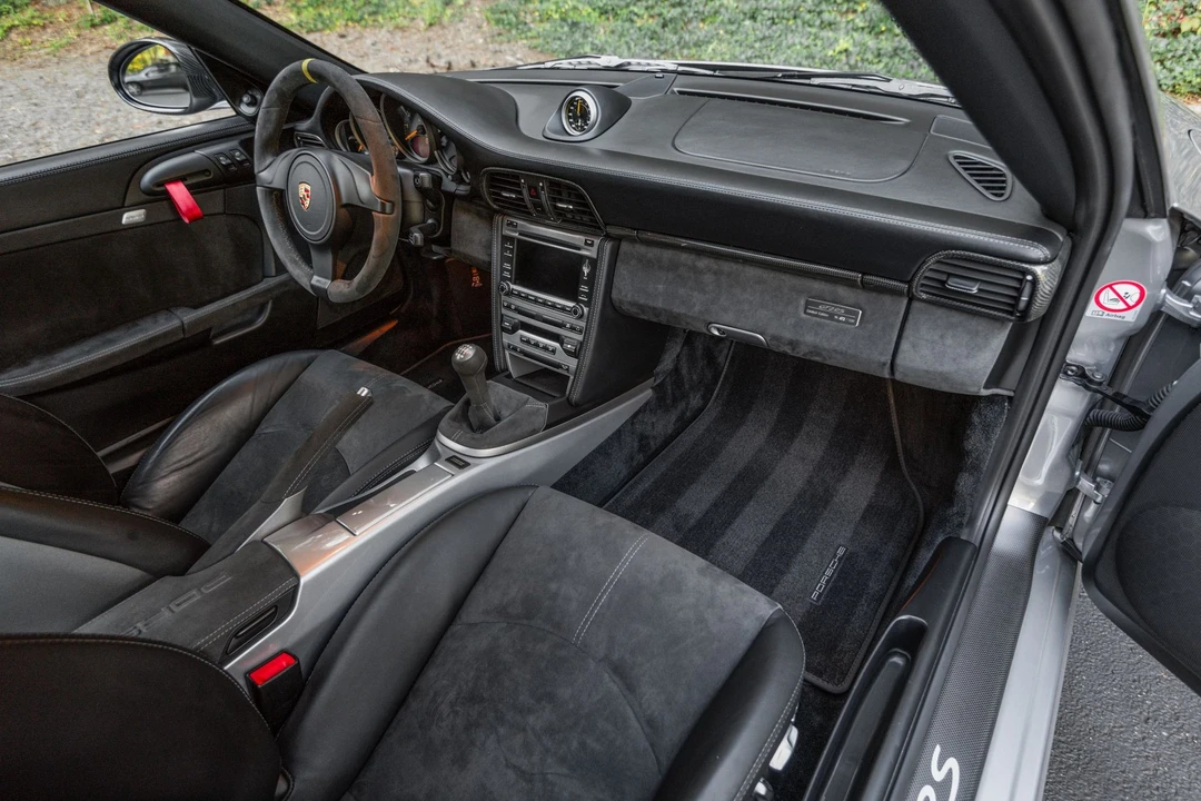 2011 Porsche 997 GT2 - Image 22 of 31