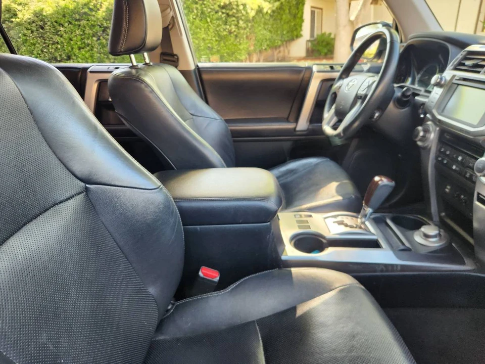 2017 Toyota 4Runner 5th Gen - Image 6 of 10