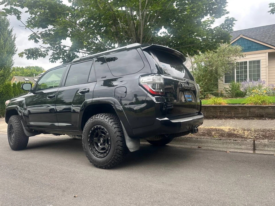 2018 Toyota 4Runner 5th Gen - Image 3 of 10