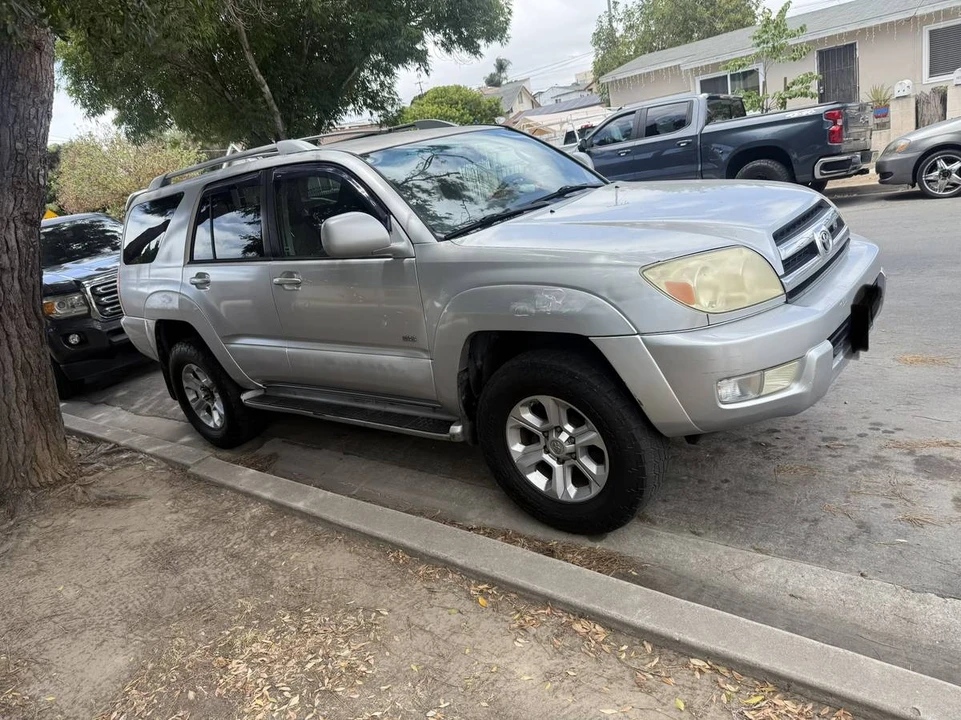 2005 Toyota 4Runner 4th Gen - Image 2 of 3