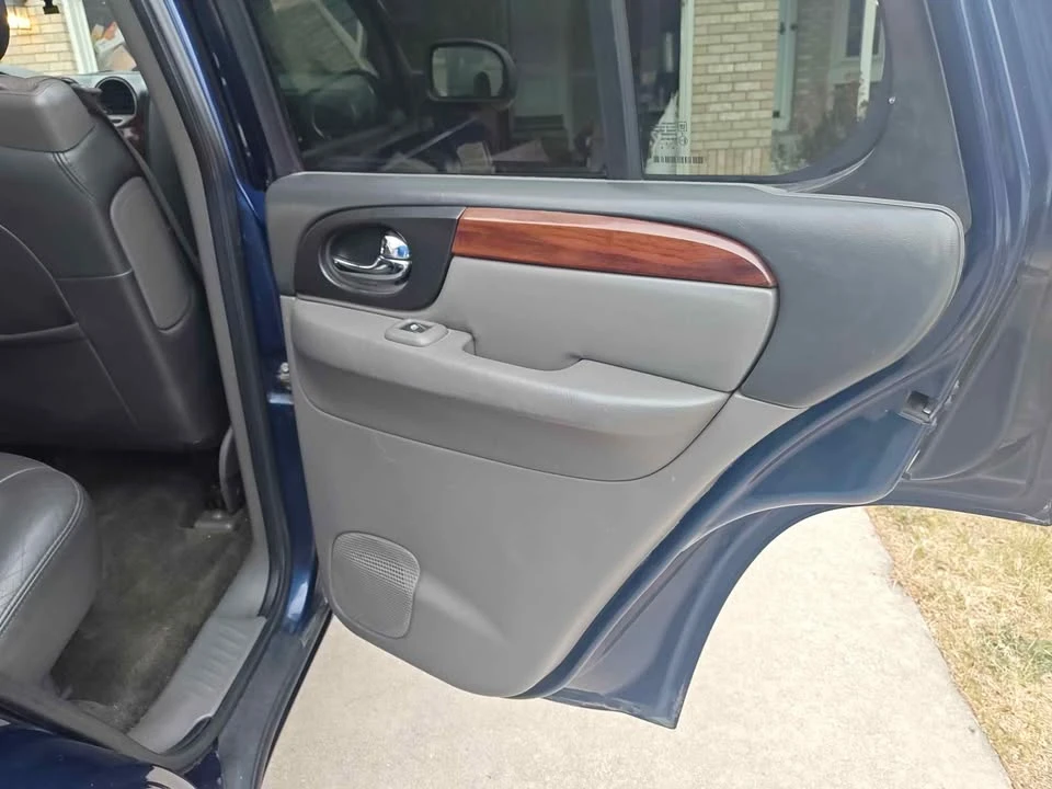 2004 GMC Envoy - Image 5 of 11