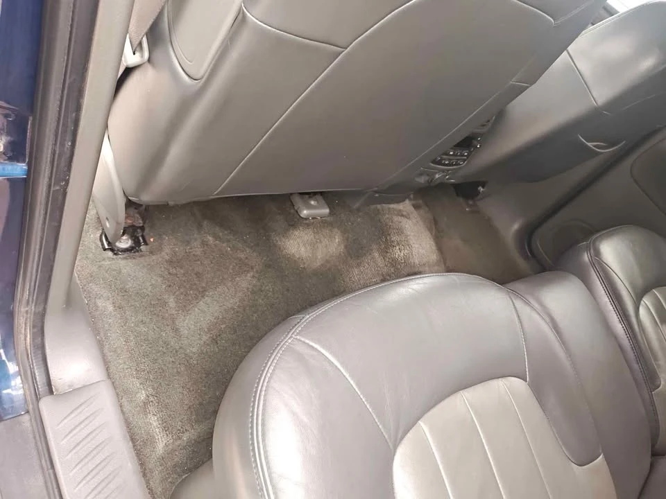 2004 GMC Envoy - Image 10 of 11