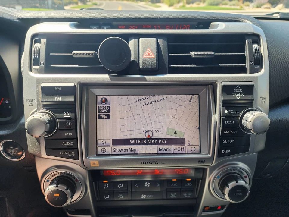 2010 Toyota 4Runner 5th Gen - Image 17 of 23