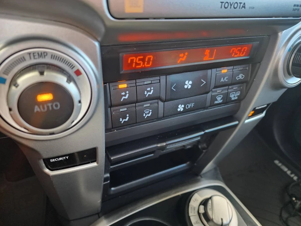 2010 Toyota 4Runner 5th Gen - Image 18 of 23