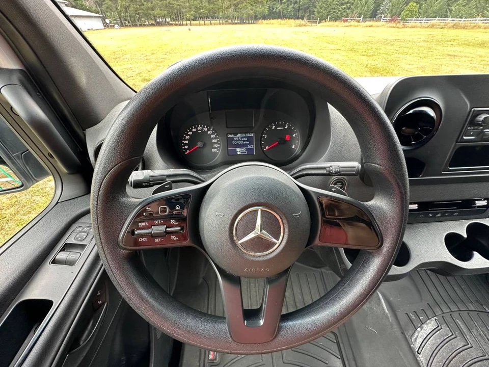 2020 Mercedes-Benz VS30 Sprinter - Image 15 of 24