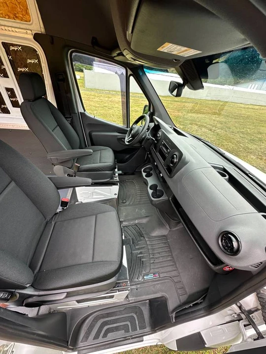 2020 Mercedes-Benz VS30 Sprinter - Image 14 of 24
