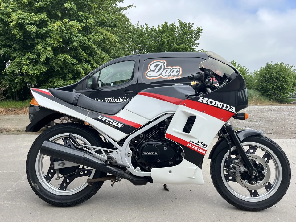 1982 Honda VF & VFR - Image 3 of 31