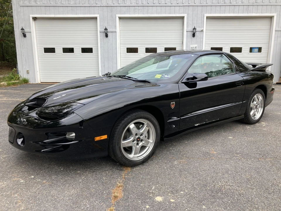 2002 Pontiac Firebird Trans Am 4th Gen - Image 4 of 31