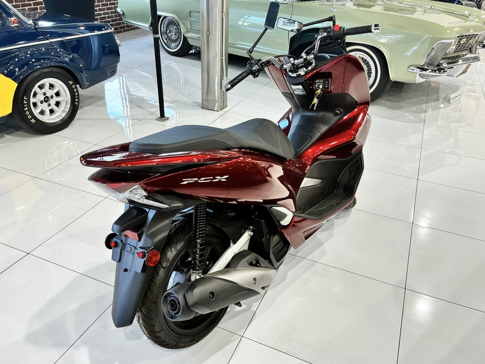 2020 Honda Mopeds - Image 8 of 30