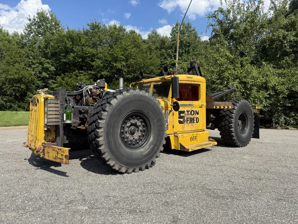 Autocar - Image 3 of 31