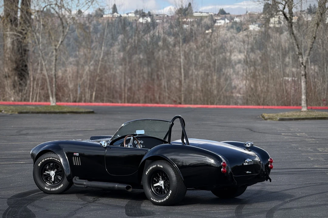 Shelby Cobra Replica - Image 6 of 31