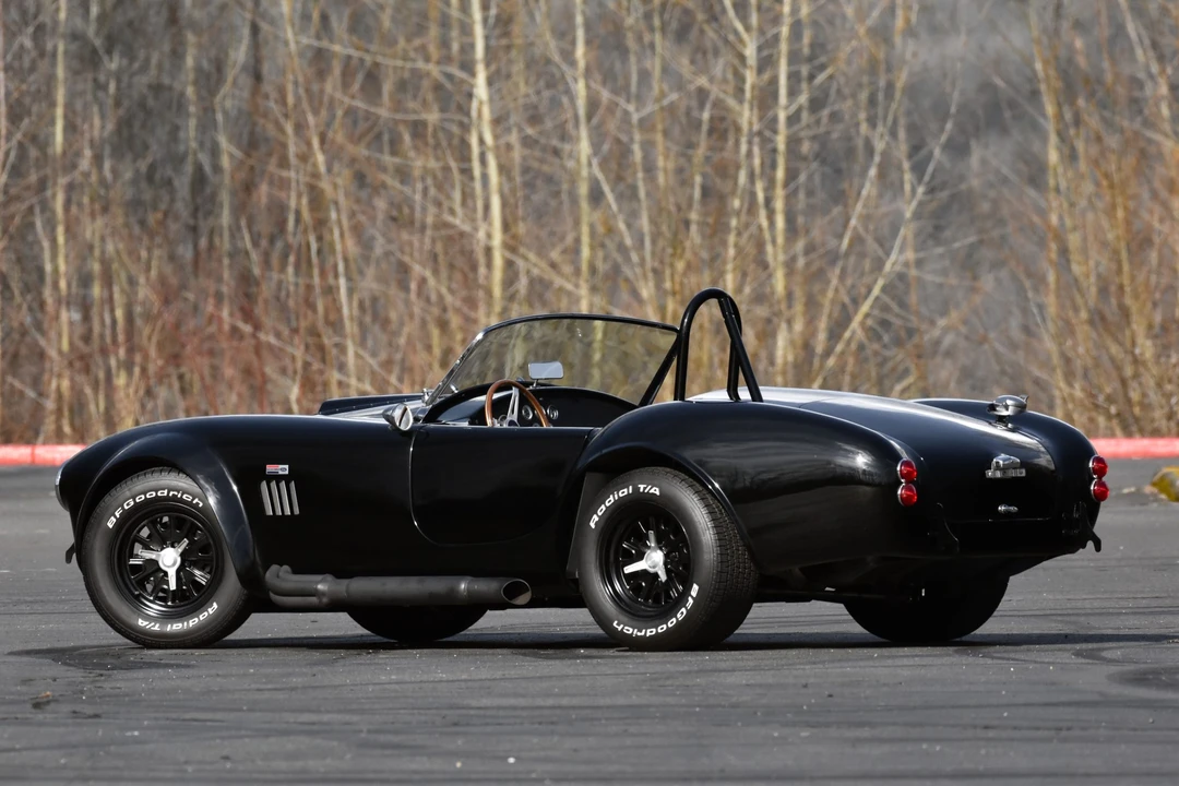 Shelby Cobra Replica - Image 5 of 31
