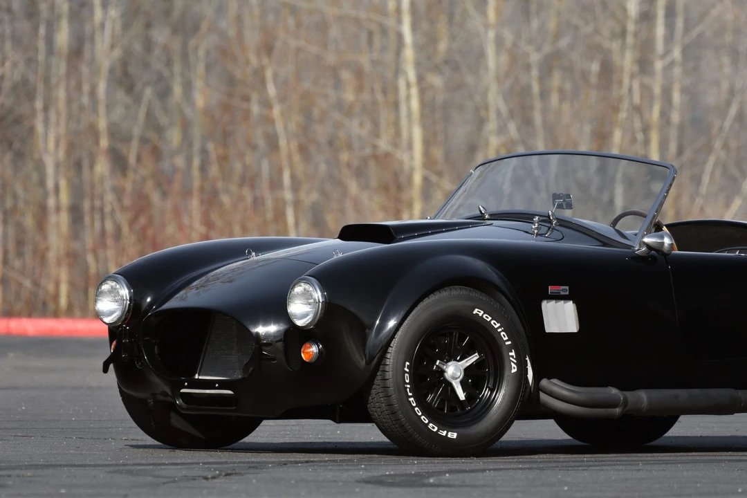 Shelby Cobra Replica - Image 17 of 31