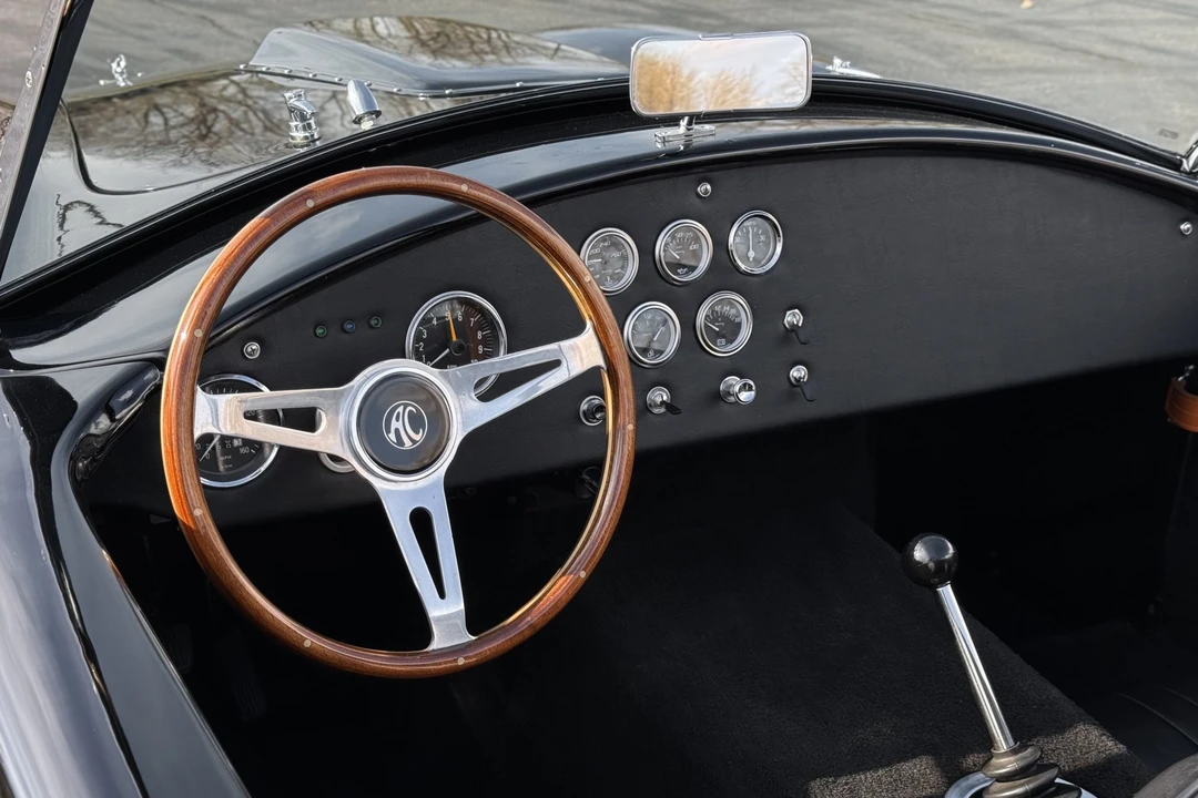 Shelby Cobra Replica - Image 29 of 31