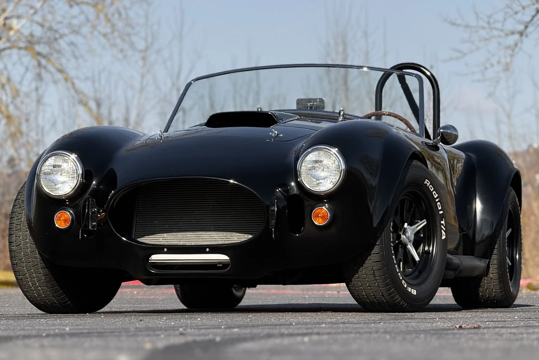 Shelby Cobra Replica - Image 3 of 31