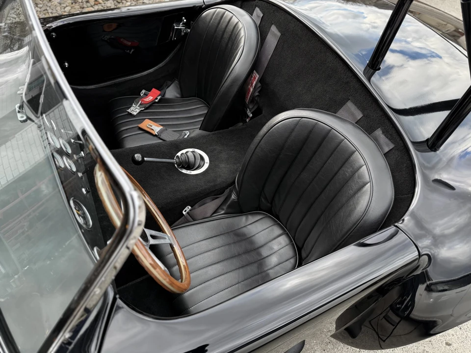 Shelby Cobra Replica - Image 22 of 31