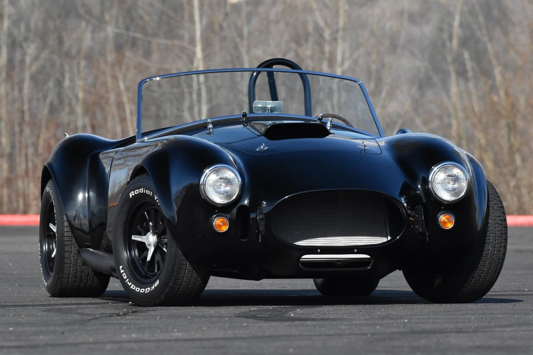 Shelby Cobra Replica - Image 15 of 31