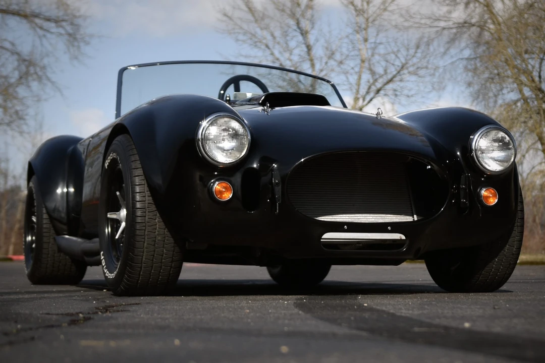 Shelby Cobra Replica - Image 16 of 31