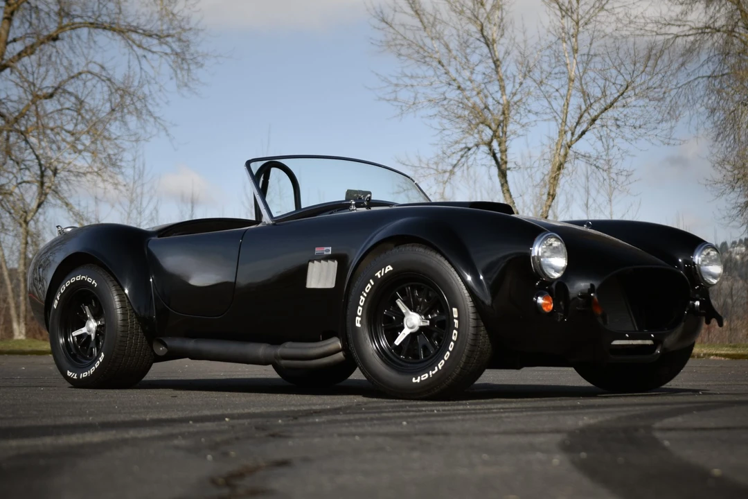 Shelby Cobra Replica - Image 14 of 31