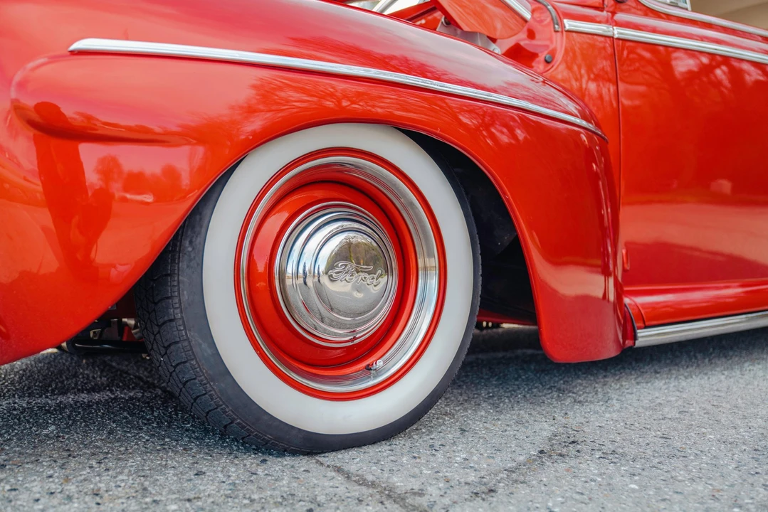 1946 Ford Standard & Deluxe & Super Deluxe - Image 19 of 31