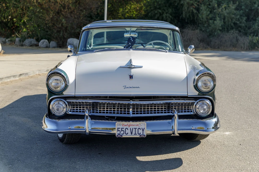 1955 Ford Fairlane 1st Gen - Image 9 of 31