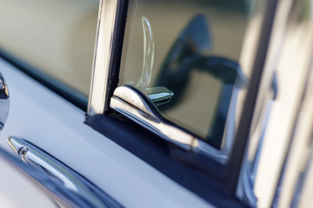 1955 Ford Fairlane 1st Gen - Image 21 of 31