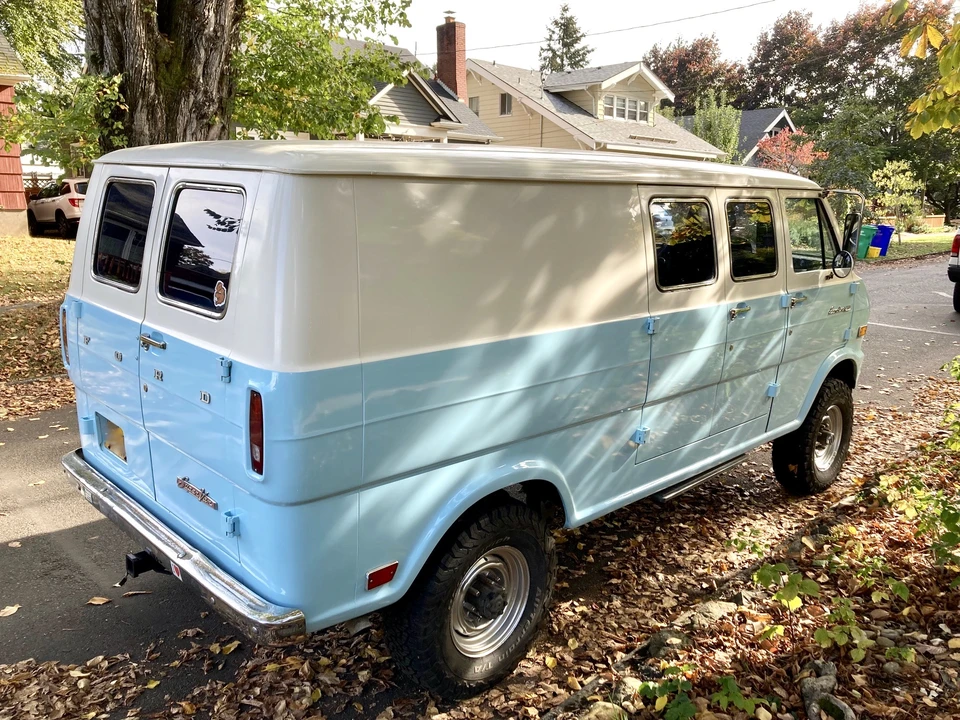 1969 Ford Econoline Van - Image 8 of 31