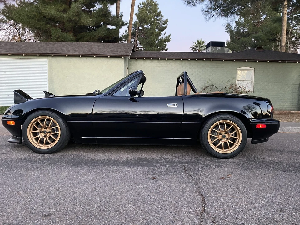 1992 Mazda NA MX-5 Miata - Image 6 of 31