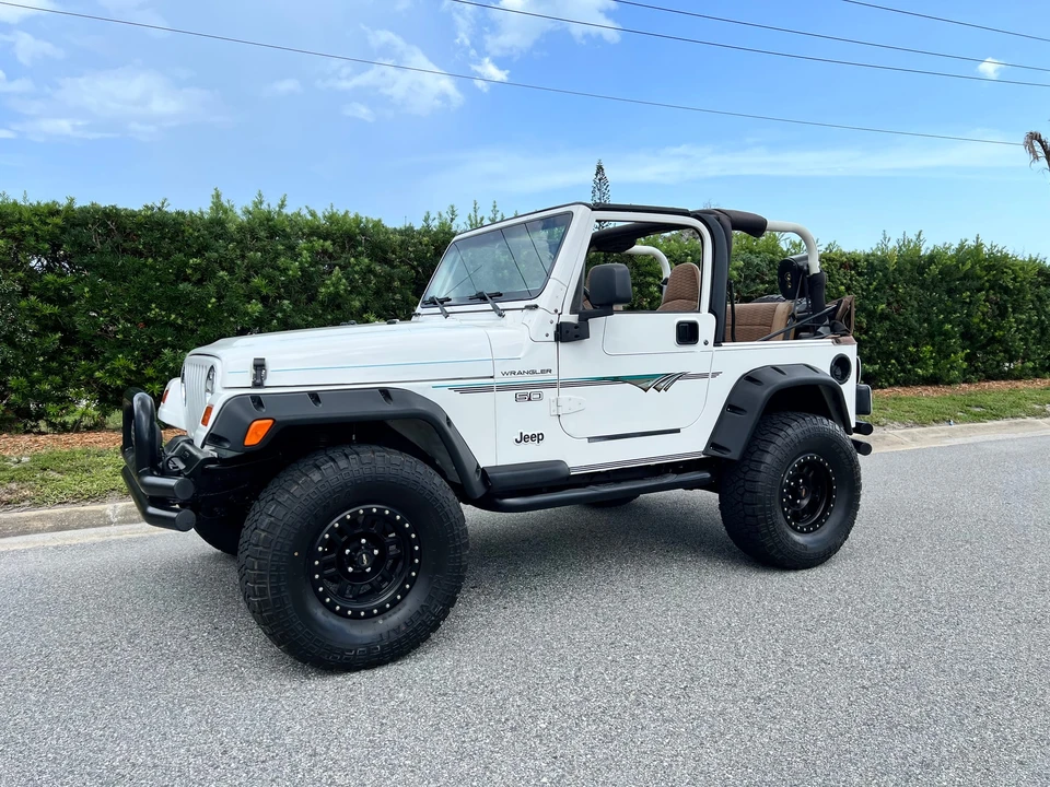 1998 Jeep TJ Wrangler - Image 4 of 31