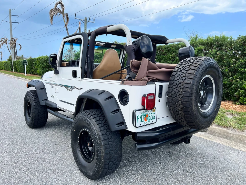 1998 Jeep TJ Wrangler - Image 7 of 31