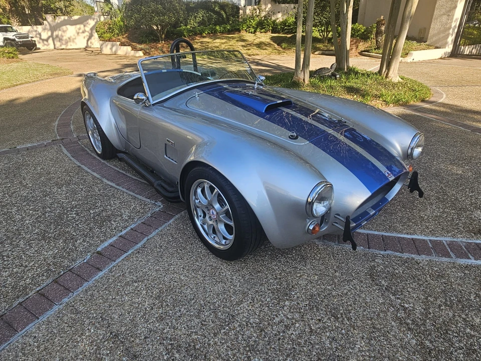 Shelby Cobra Replica - Image 5 of 31