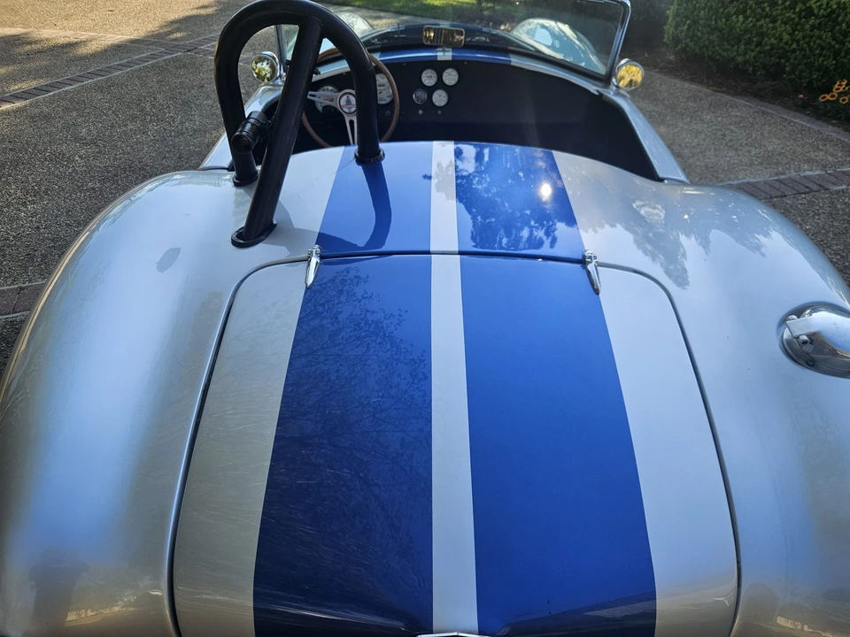 Shelby Cobra Replica - Image 9 of 31