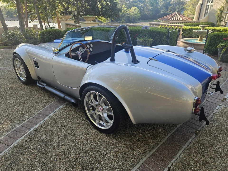 Shelby Cobra Replica - Image 10 of 31