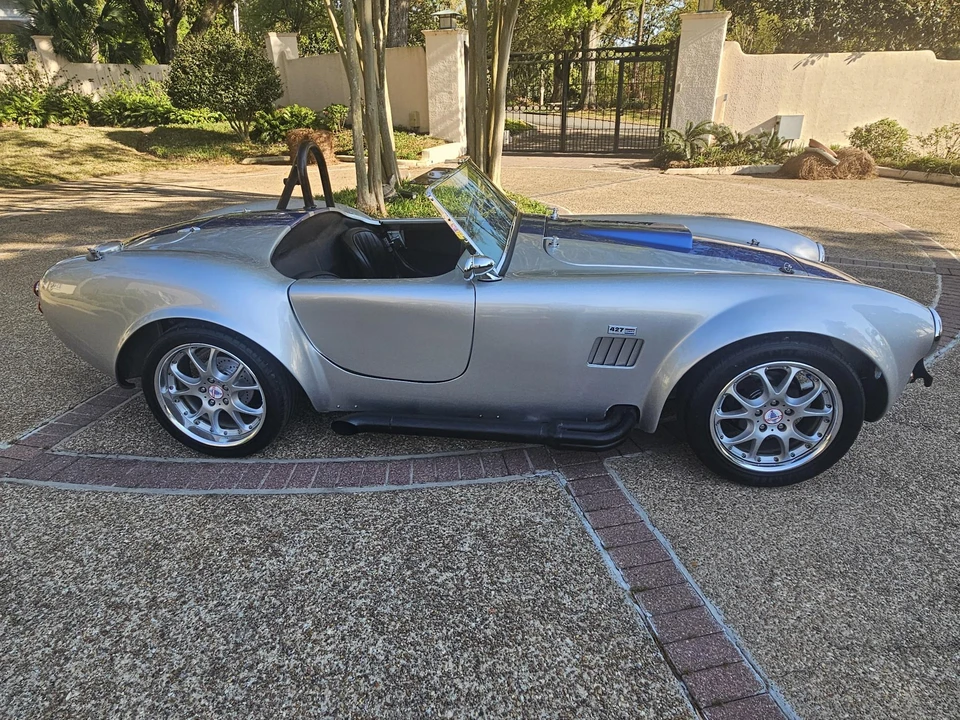 Shelby Cobra Replica - Image 6 of 31