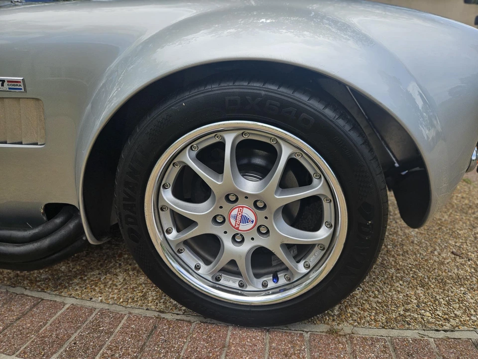 Shelby Cobra Replica - Image 27 of 31
