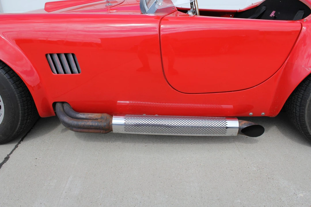 Shelby Cobra Replica - Image 26 of 31