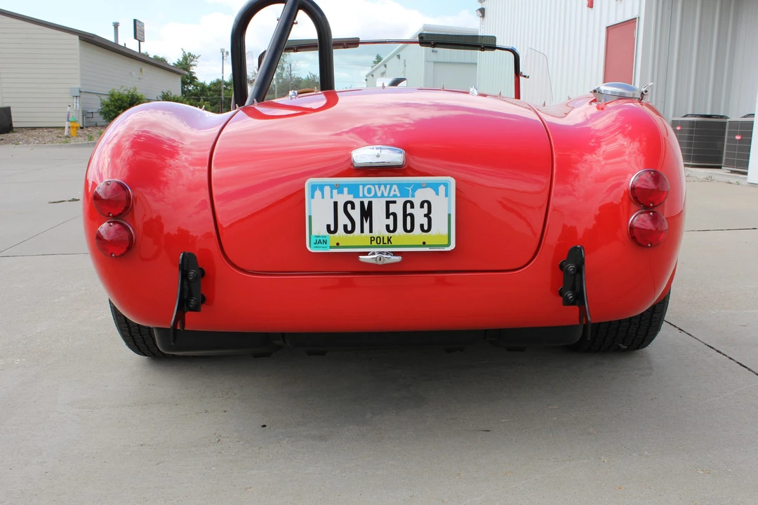 Shelby Cobra Replica - Image 29 of 31