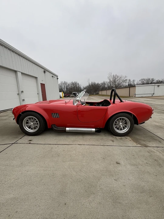 Shelby Cobra Replica - Image 3 of 31