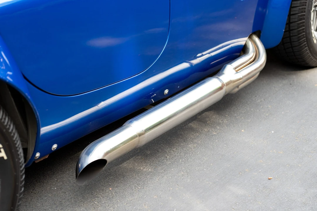 Shelby Cobra Replica - Image 17 of 31