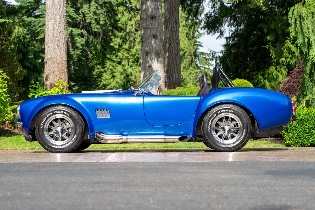Shelby Cobra Replica - Image 8 of 31