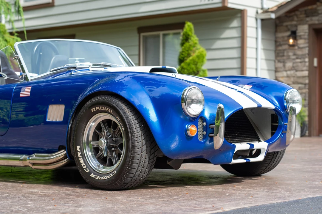 Shelby Cobra Replica - Image 9 of 31