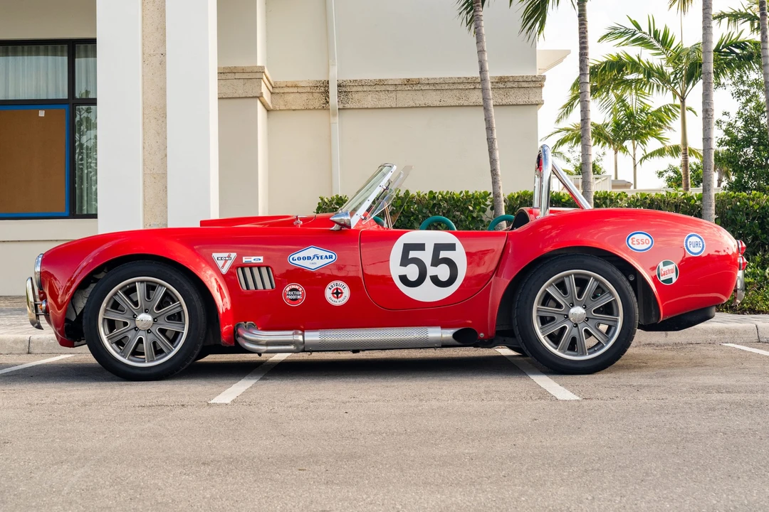 Shelby Cobra Replica - Image 9 of 31