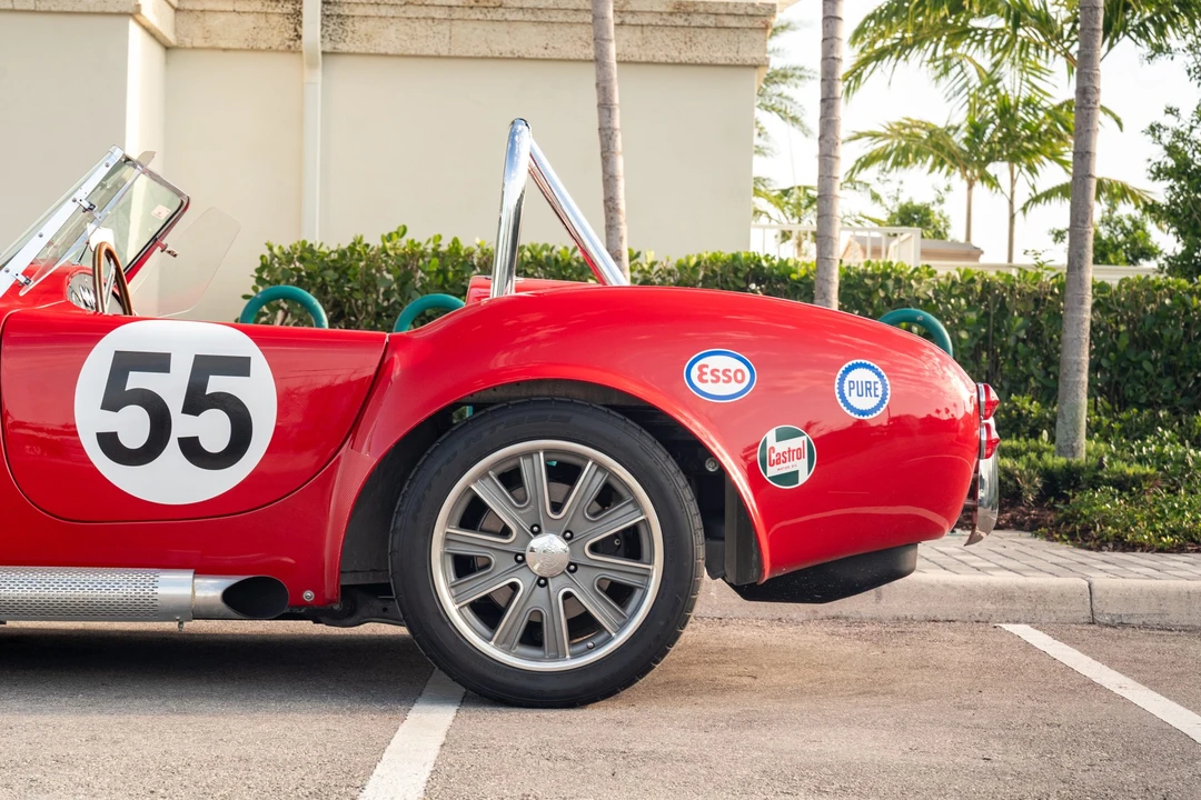 Shelby Cobra Replica - Image 30 of 31
