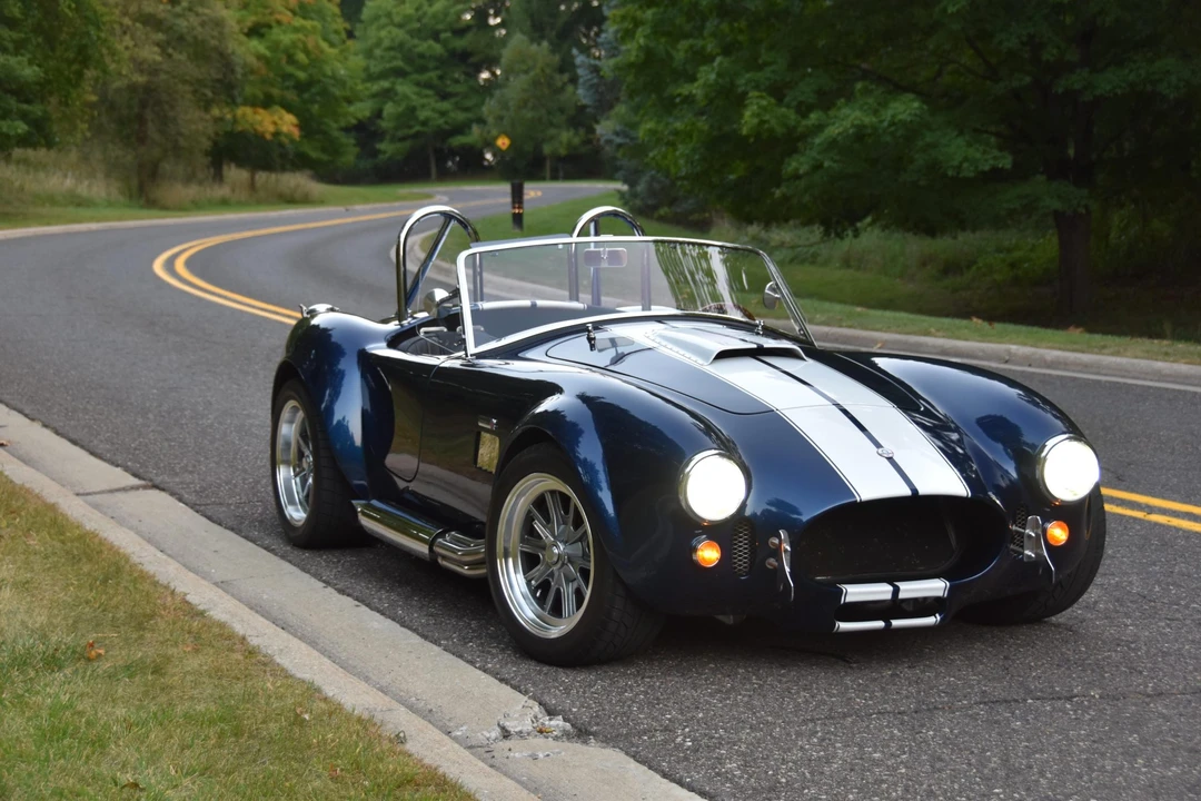 Shelby Cobra Replica - Image 16 of 31