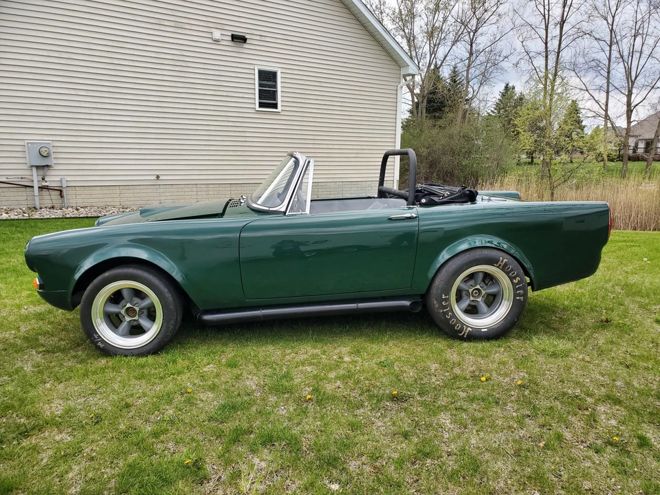Sunbeam Alpine - Image 9 of 31